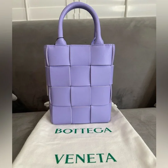 🌟SOLD🌟 NWT Bottega Veneta Small Cassette Tote Bag - Picture 5 of 9
